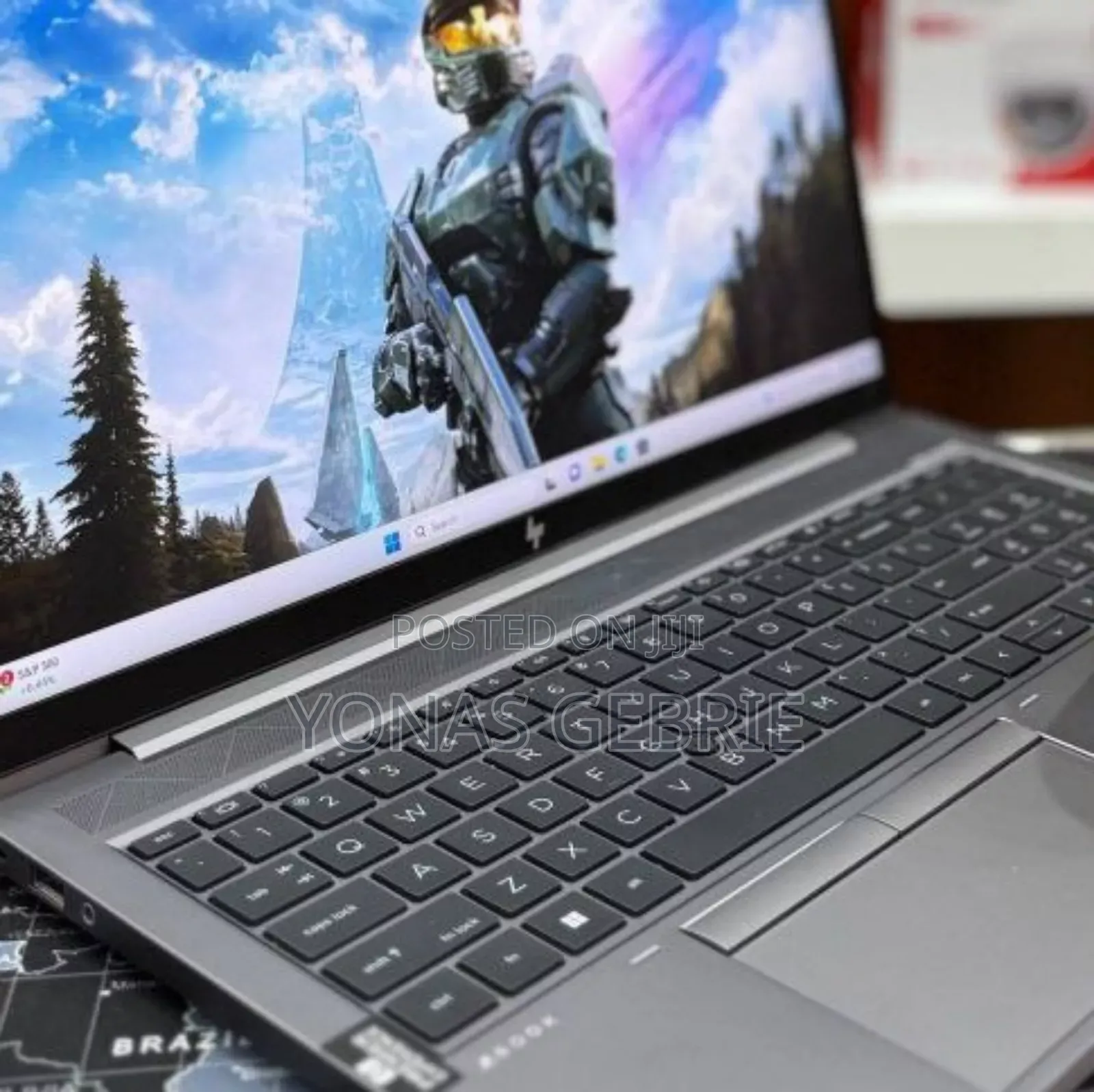 New Laptop HP ZBook Firefly G8 16GB Intel Core I7 SSD 512GB