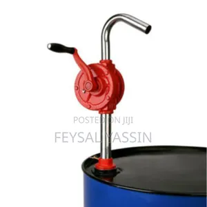 Photo - Manual Oil Pump