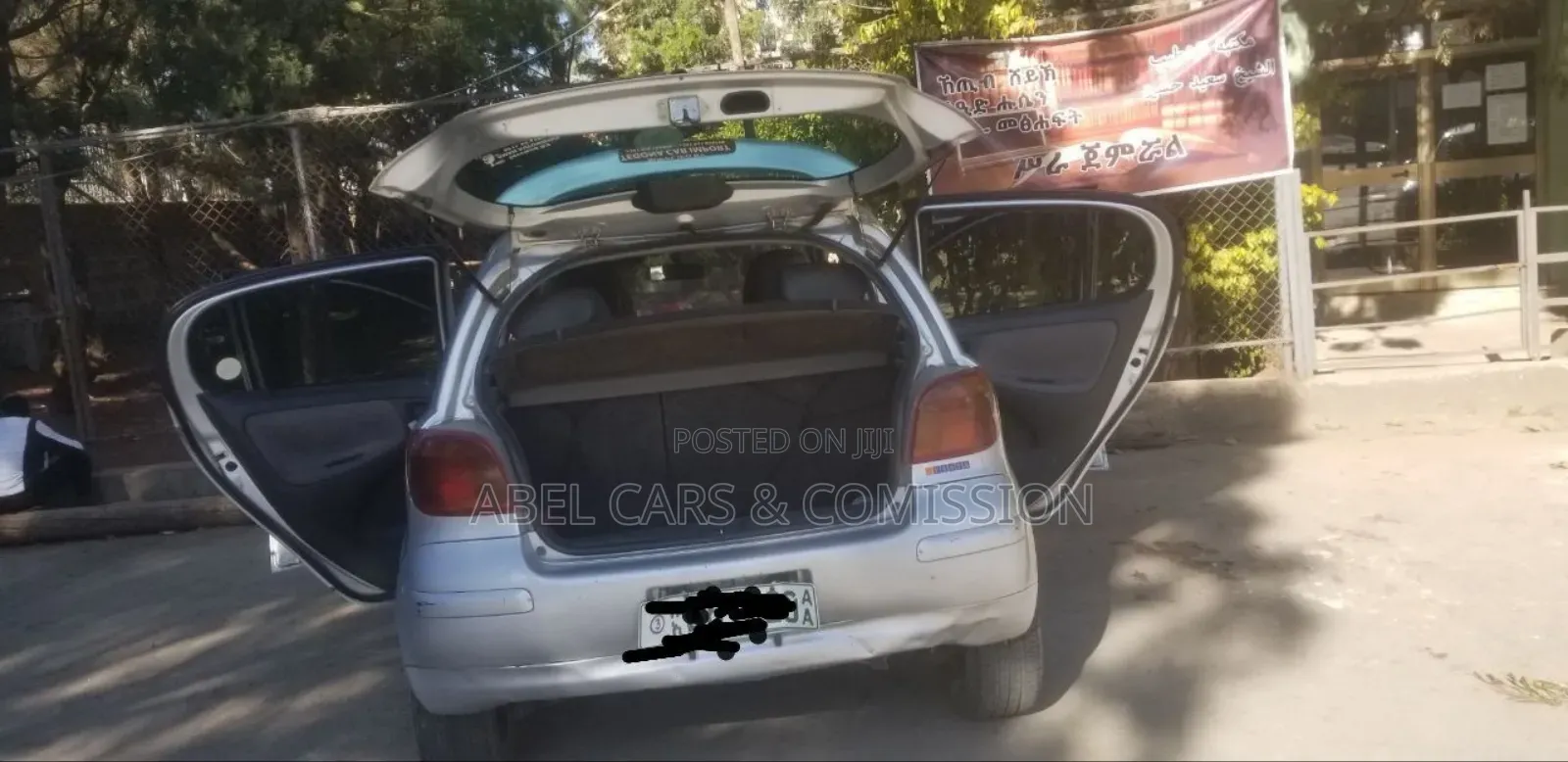 Toyota Vitz 2003 Silver