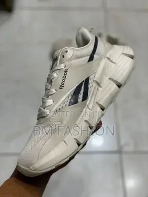 Photo - Reebok Zig Dynamica 5 Running Shoes