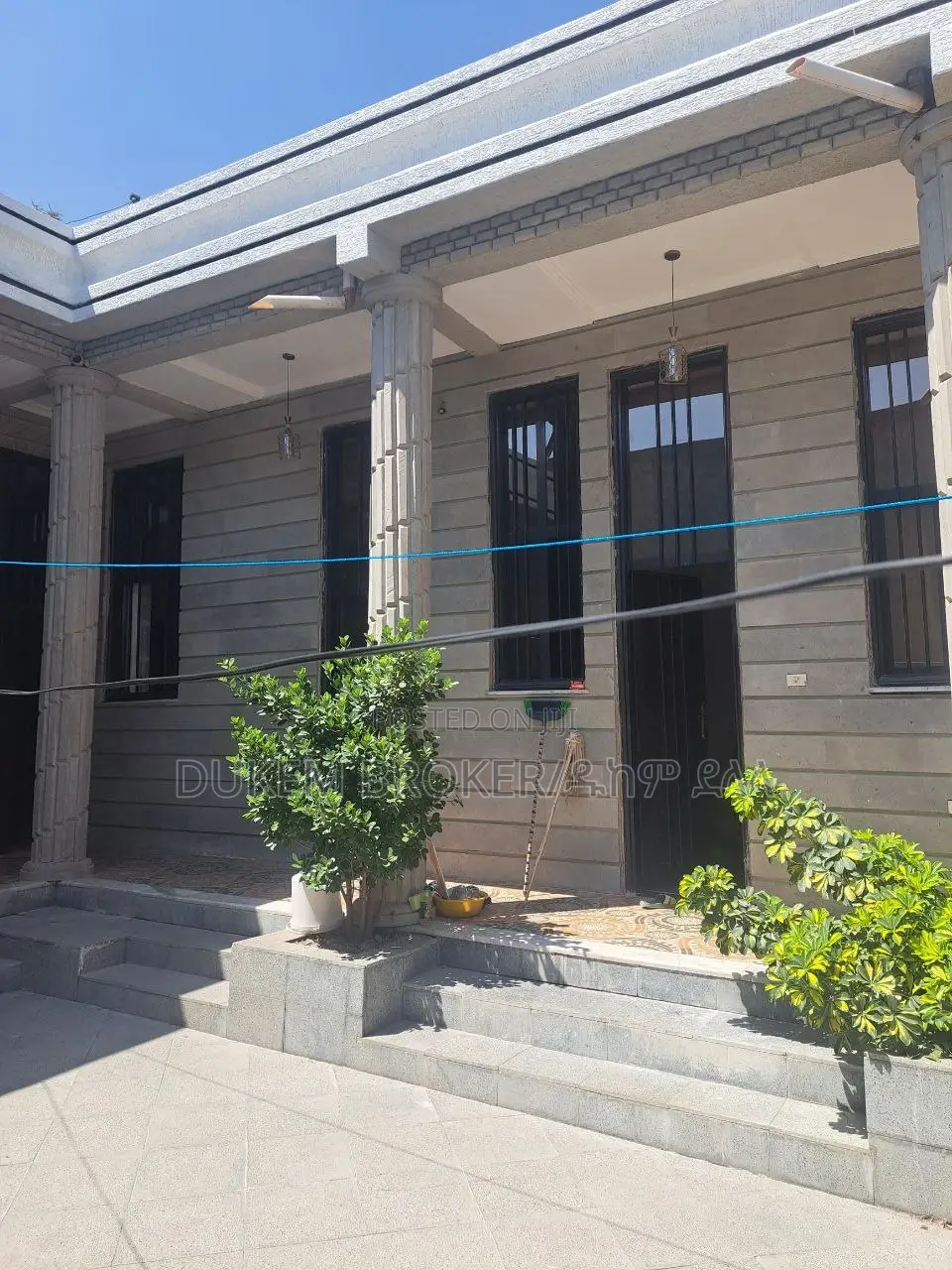 Furnished 3bdrm Townhouse/Terrace in ዱከም ኮንዶሚኒዬም, East Shewa for sale