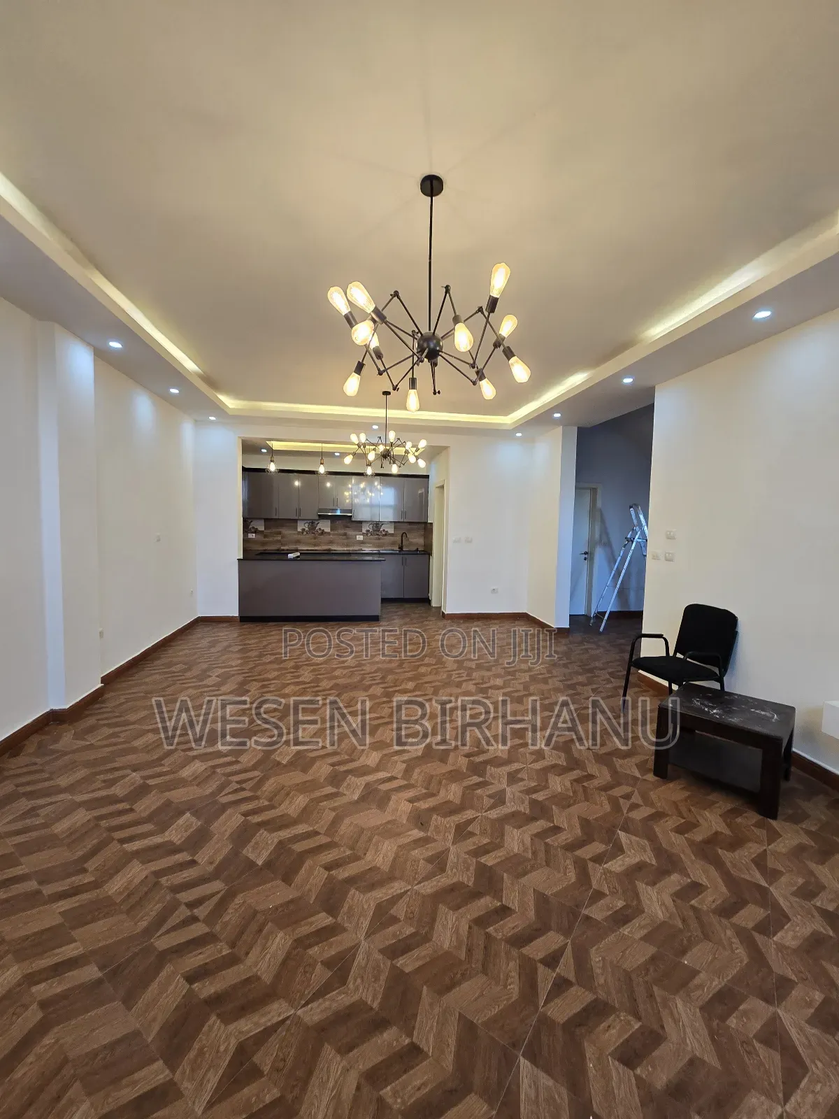 9bdrm Townhouse/Terrace in አያት, Bole for sale
