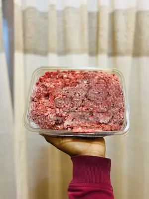 ለዉሻ እና ድመት ጥራቱን የጠበቀ የተፈጨ የዶሮ ስጋ