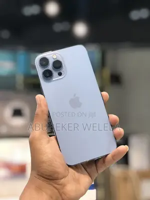 Photo - Apple iPhone 13 Pro Max 256 GB White