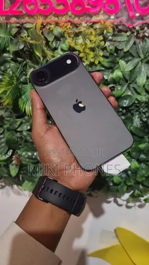 Photo - New Apple iPhone Air 256 GB