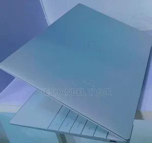 New Laptop Dell XPS 13 32GB Intel Core I7 SSD 512GB