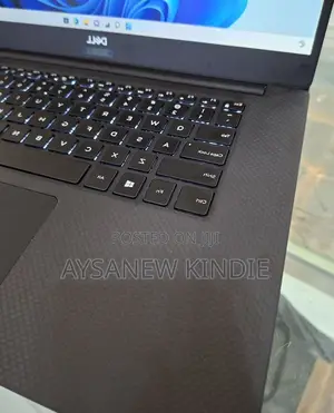 New Laptop Dell Precision 5540 16GB Intel Core i5 SSD 256GB