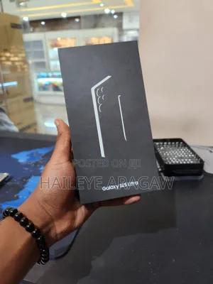 Photo - New Samsung Galaxy S25 Ultra 256 GB Black