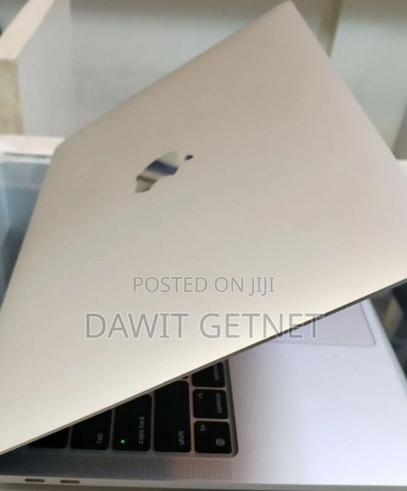 New Laptop Apple MacBook Pro M1 16GB Apple M1 Pro SSD 512GB