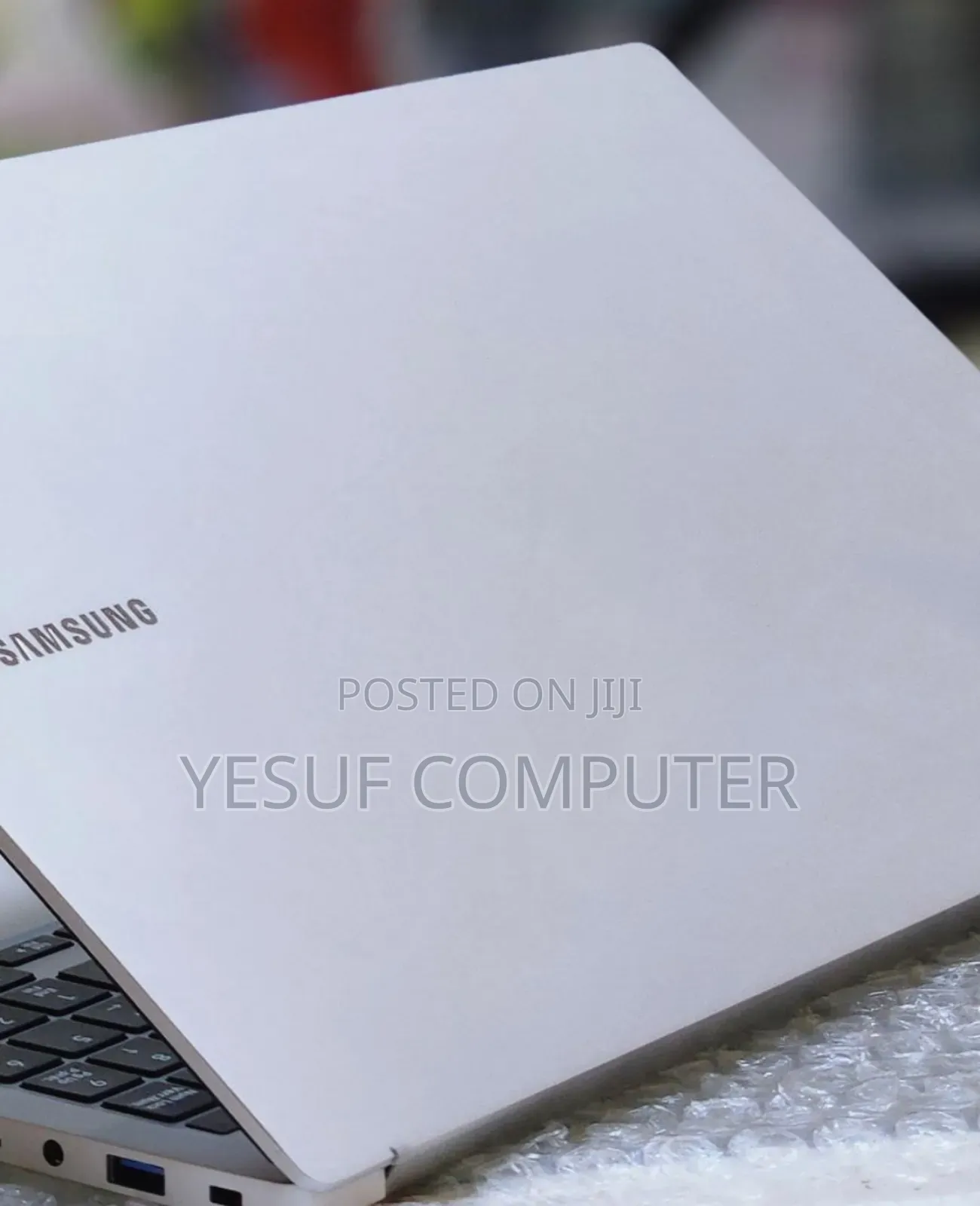 New Laptop Samsung Galaxy Book4 Ultra 8GB Intel Core I5 SSD 256GB