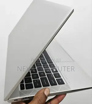New Laptop HP EliteBook 830 G8 16GB Intel Core I7 SSD 512GB