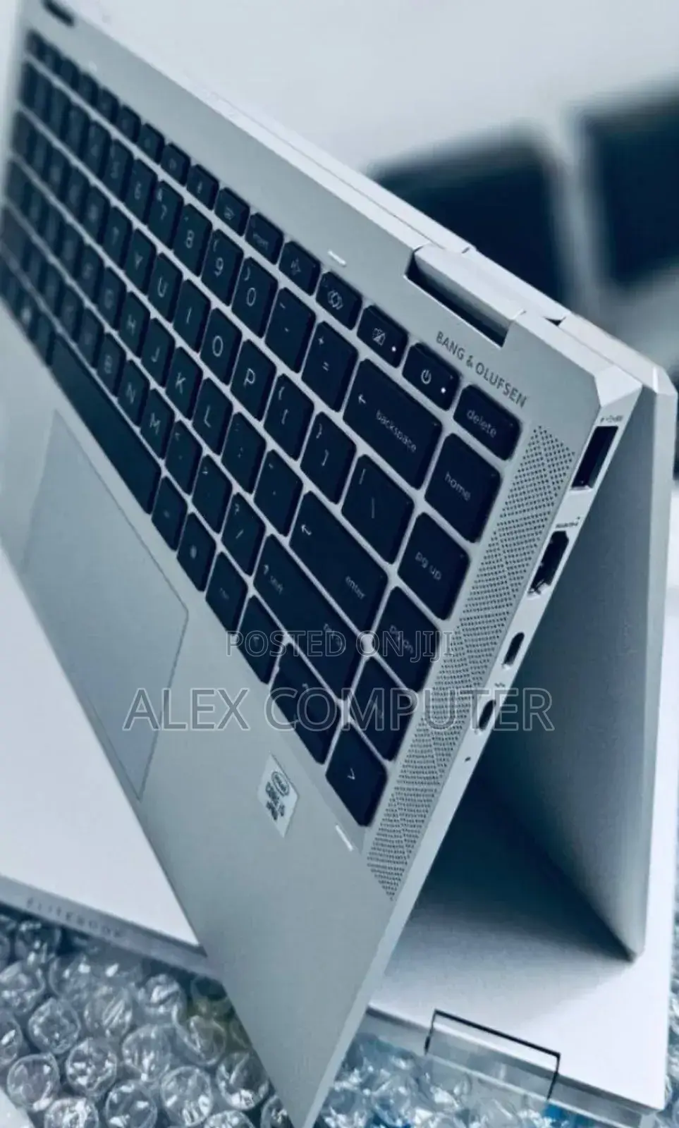 New Laptop HP EliteBook 1040 G8 16GB Intel Core I7 SSD 512GB
