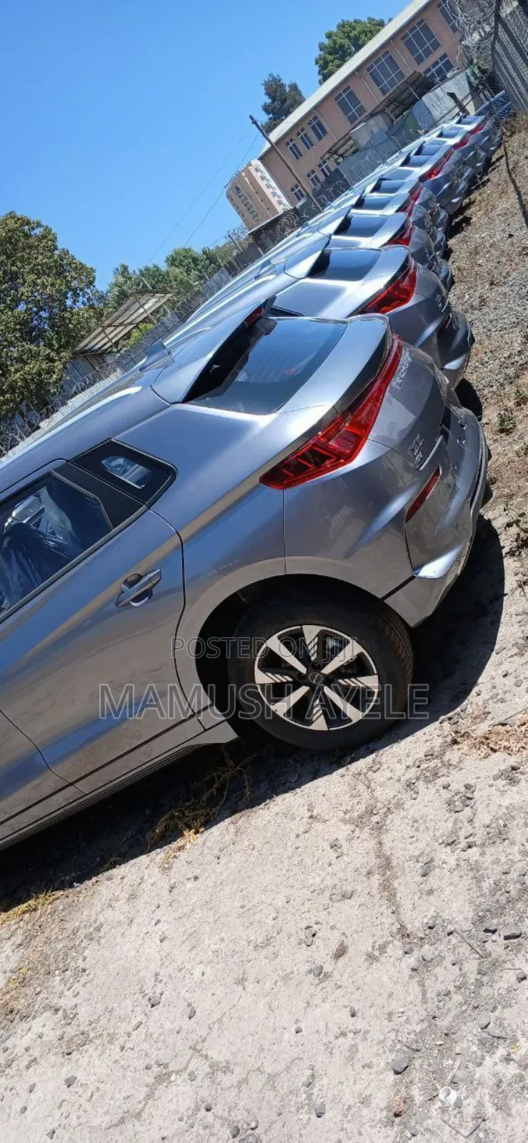 New BYD E2 43 kWh 94 hp FWD 2025 Gray