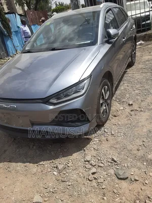 New BYD E2 43 kWh 94 hp FWD 2025 Gray