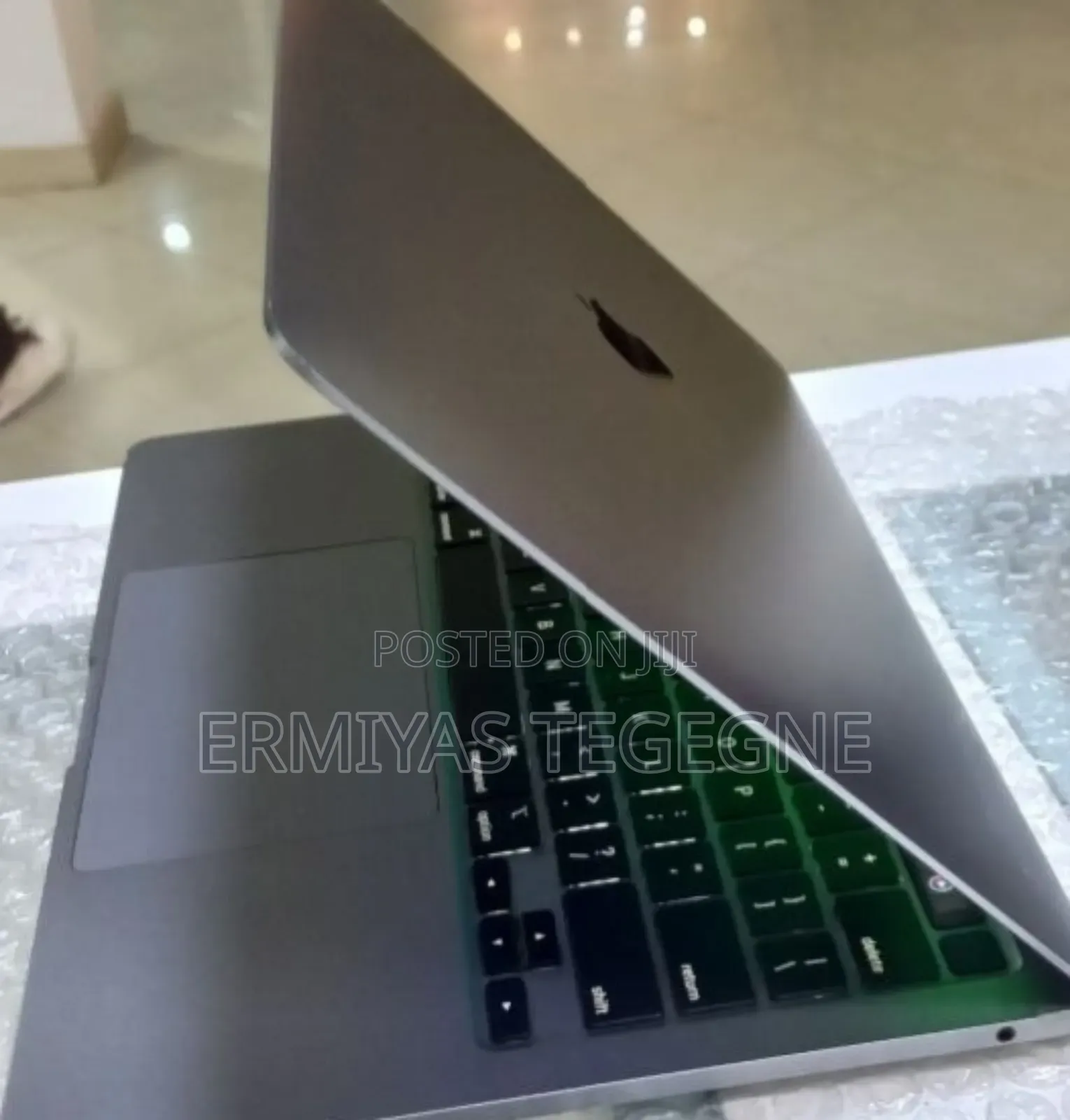 New Laptop Apple MacBook Air 2020 M1 16GB Intel Core I5 SSD 256GB