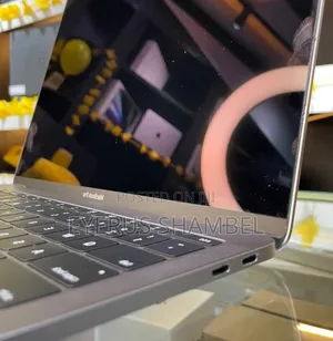 Photo - New Laptop Apple MacBook Pro 8GB Intel Core I5 SSD 128GB