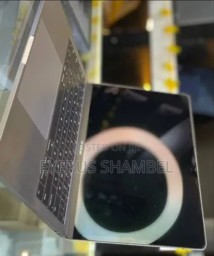 New Laptop Apple MacBook Pro 8GB Intel Core I5 SSD 128GB