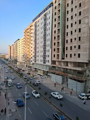 3bdrm Apartment in Jenboro, Bole for sale