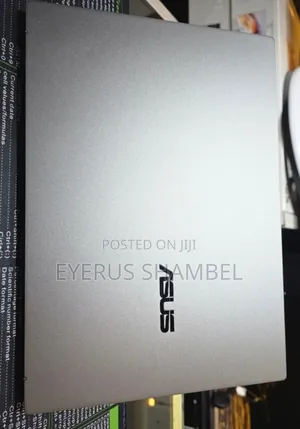 New Laptop Asus ZenBook UX32A 8GB Intel Core Ultra 5 SSD 512GB