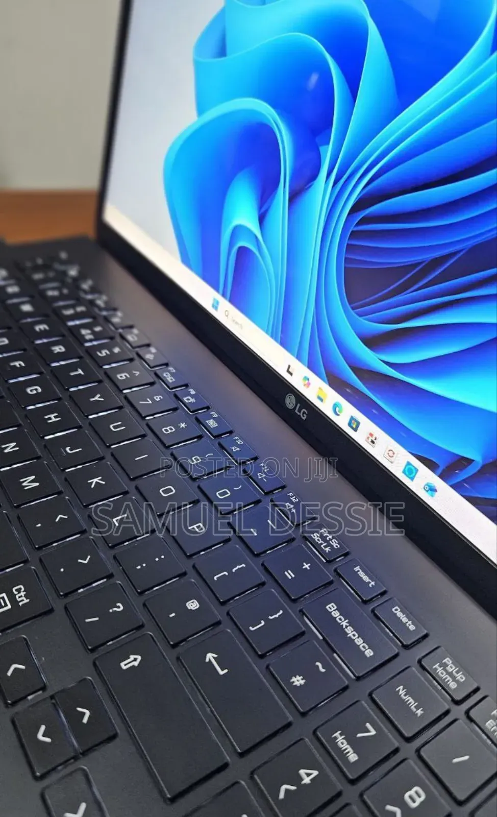 New Laptop LG Gram 15.6 16GB Intel Core I7 SSD 1T