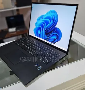 New Laptop LG Gram 15.6 16GB Intel Core I7 SSD 1T