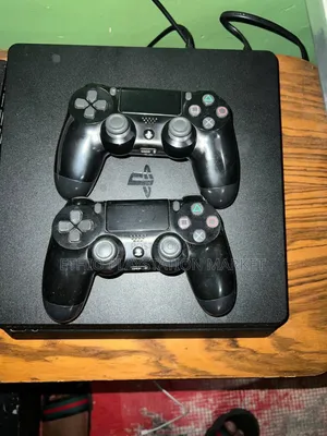 Photo - Playstation 4 Slim Usde ያልተፈታ ምርጥ እቃ