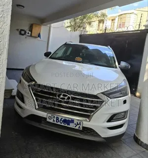Photo - Hyundai Tucson 2020 White