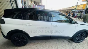 Peugeot 5008 2022 White