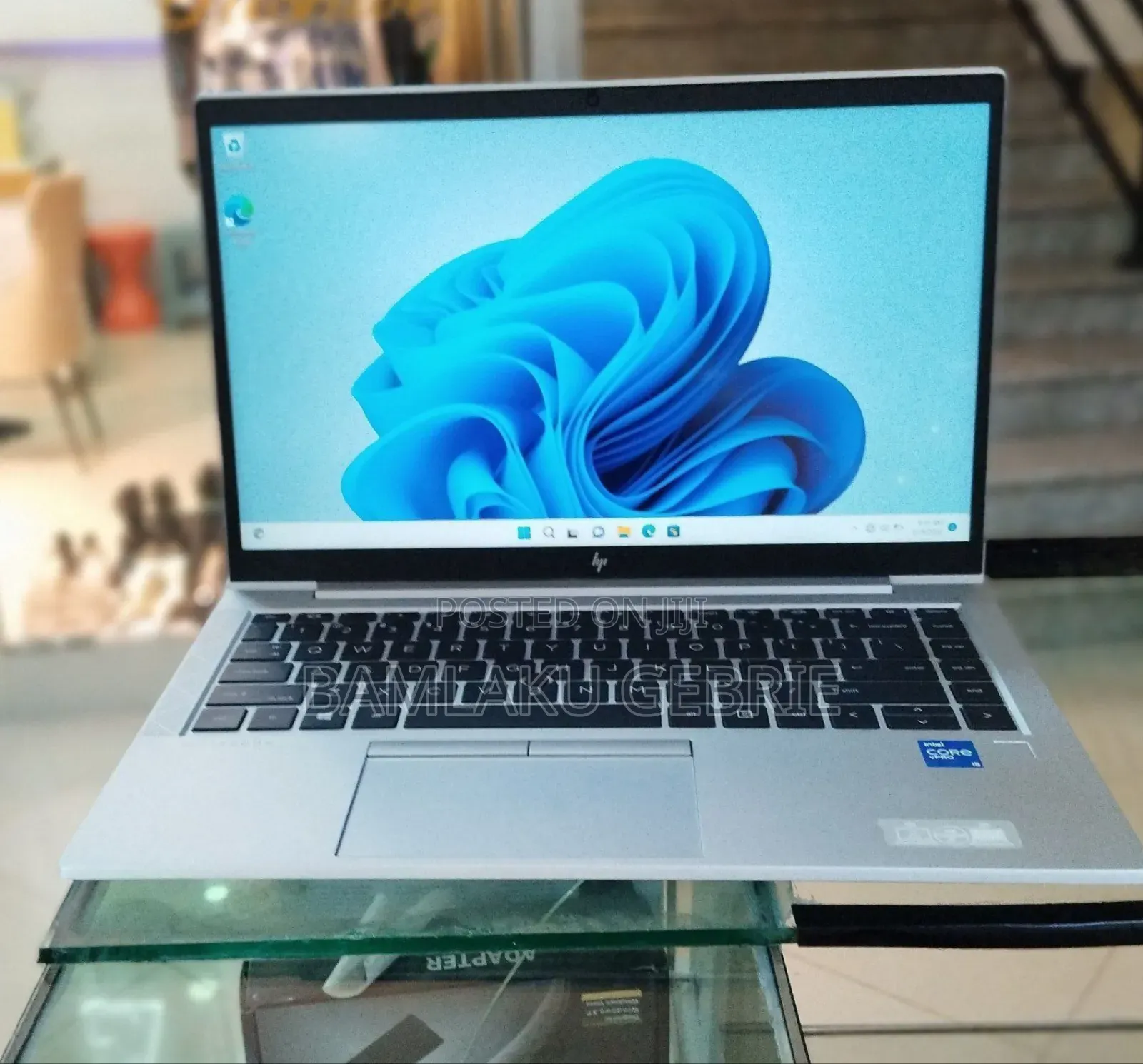 New Laptop HP EliteBook 840 G8 16GB Intel Core I5 SSD 512GB