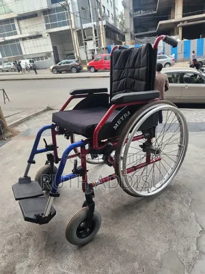 Foldable Comfortable Wheelchair重要heigh Quality Wheelchair脆性wheelchair
