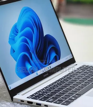 New Laptop Samsung Galaxy Book 2 8GB Intel Core I5 SSD 256GB