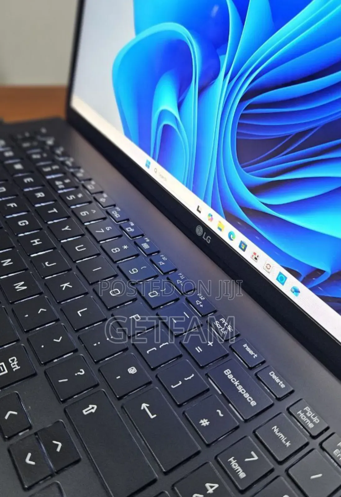 New Laptop Samsung Galaxy Book 2 8GB Intel Core I5 SSD 256GB