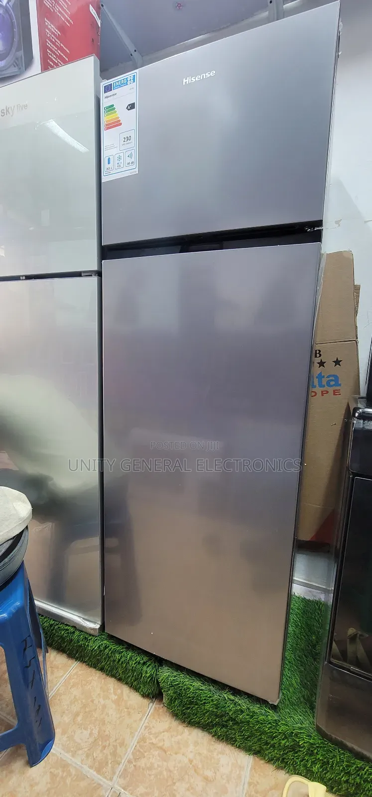 Hisense 310 Refrigrator