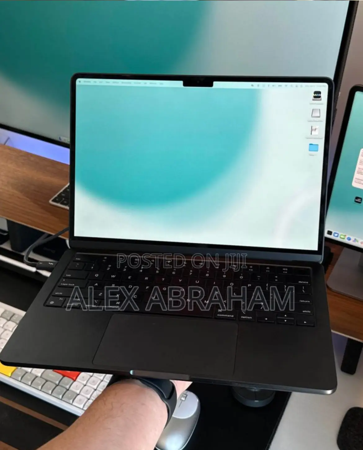 New Laptop Apple MacBook Air 2022 M2 24GB SSD 1T