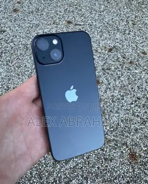 Photo - Apple iPhone 13 256 GB Black