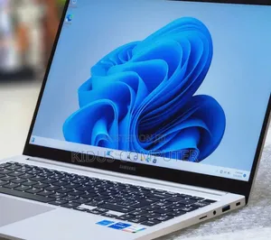 New Laptop Samsung Galaxy Book 2 8GB Intel Core I5 SSD 256GB