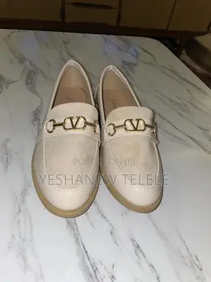 Classic Beige Women’S Loafers