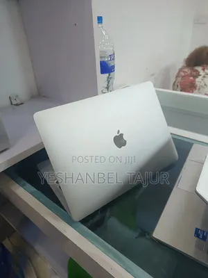 New Laptop Apple MacBook Pro M1 16GB Apple M1 SSD 512GB