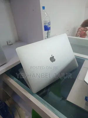 New Laptop Apple MacBook Pro M1 16GB Apple M1 SSD 512GB