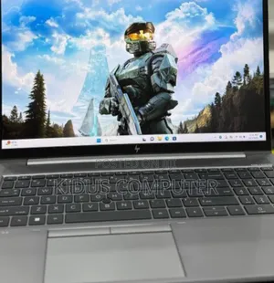 Photo - New Laptop HP 16GB Intel Core I7 SSD 512GB