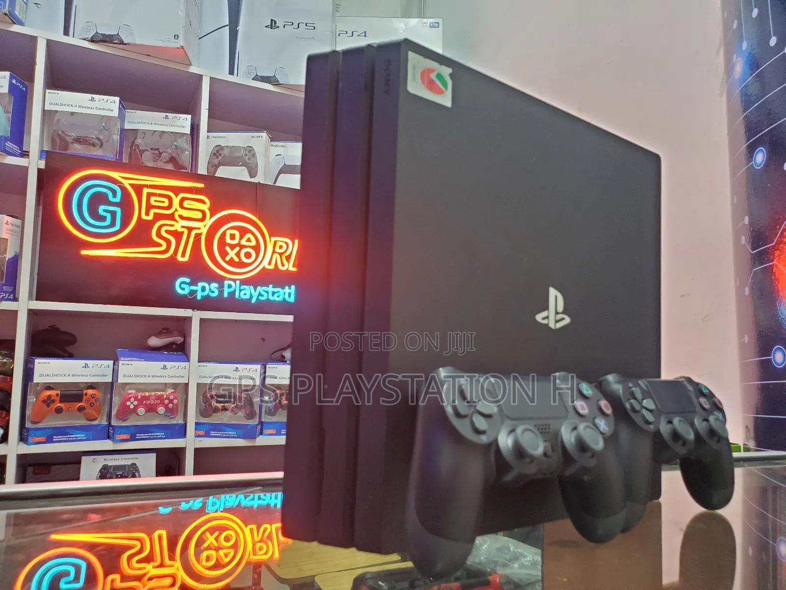 Playstation 4pro Jealbreak 1000gb Almost New Condition