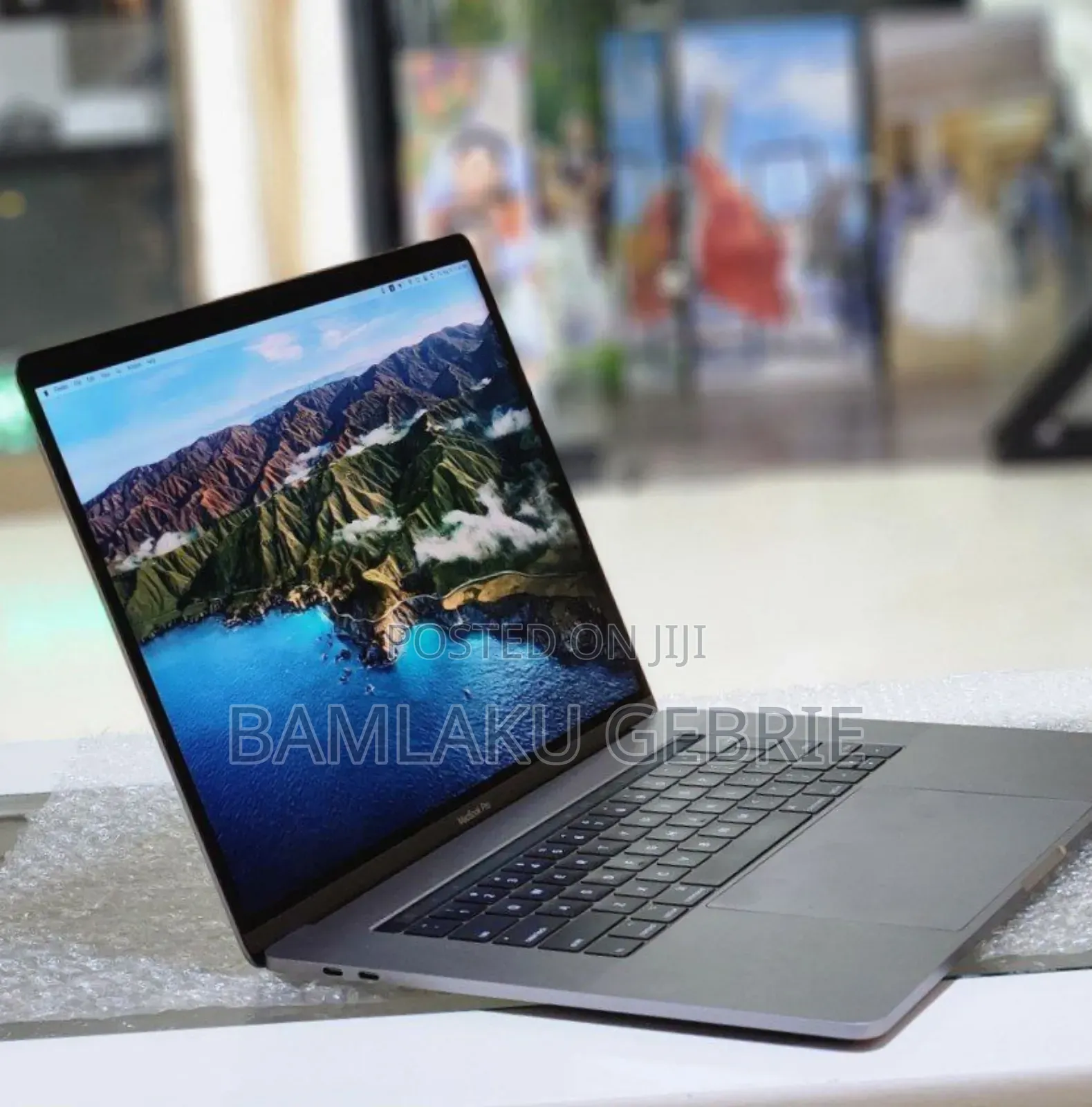 New Laptop Apple MacBook Pro 2017 16GB Intel Core I7 SSD 512GB