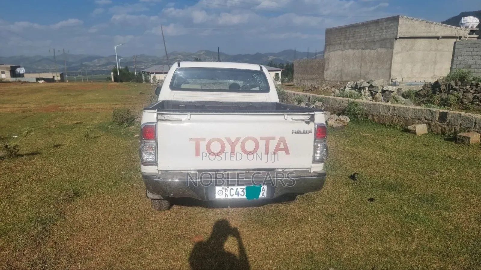 Toyota Hilux 2012 Ivory