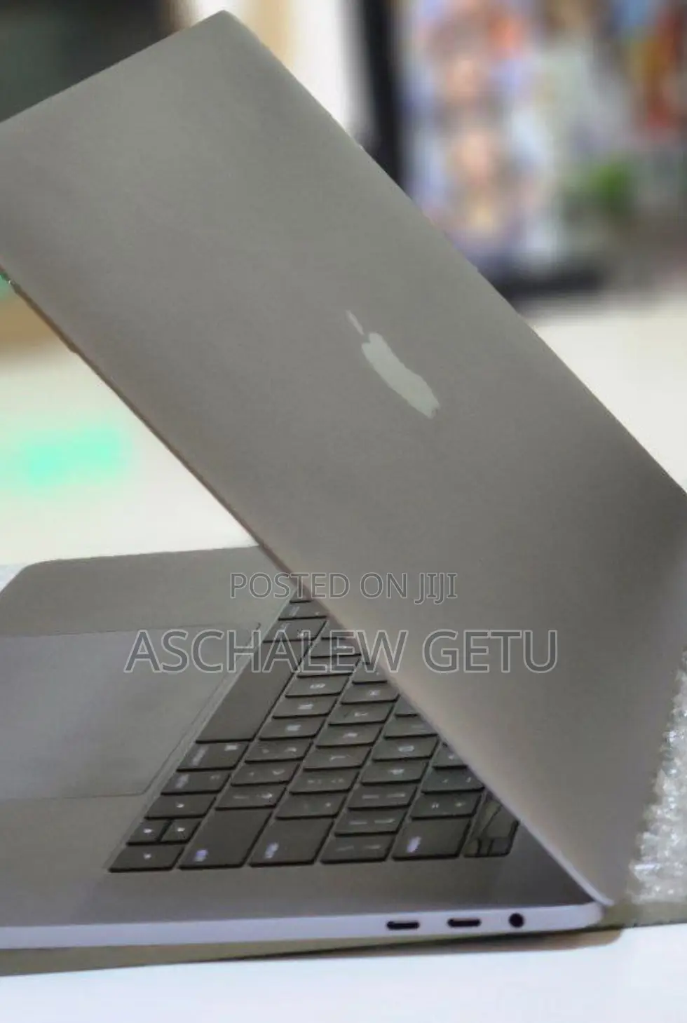 New Laptop Apple MacBook Pro 2017 16GB Intel Core I7 SSD 512GB