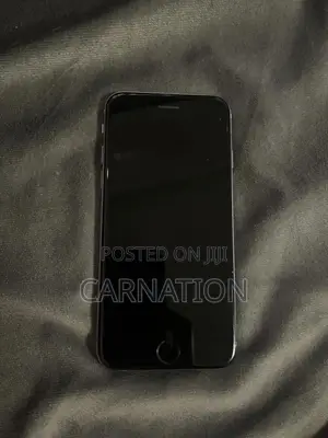 Photo - Apple iPhone 6s 32 GB Black