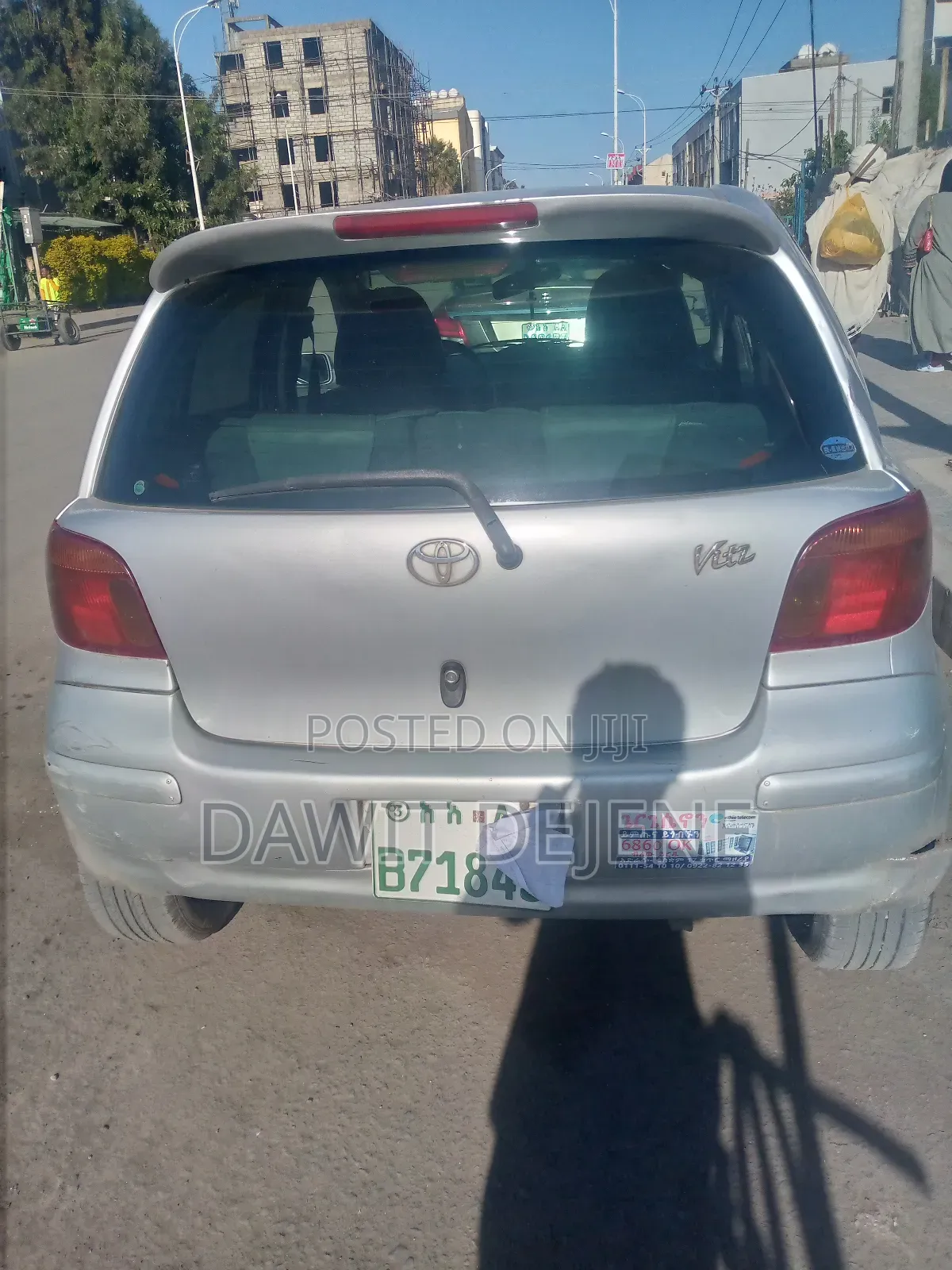 Toyota Vitz 2002 Silver