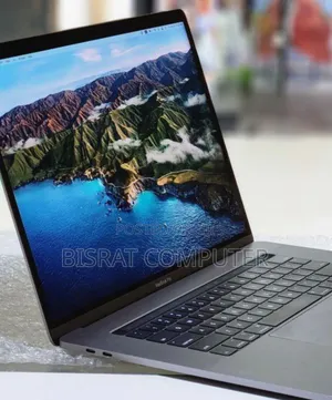 Photo - New Laptop Apple MacBook Pro 2017 16GB Intel Core I7 SSD 512GB