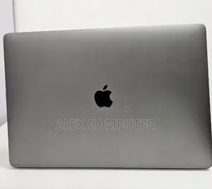 New Laptop Apple MacBook Pro 2017 16GB Intel Core I7 SSD 512GB