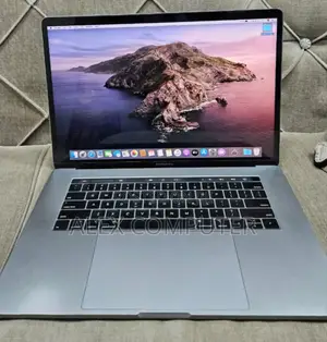 New Laptop Apple MacBook Pro 2017 16GB Intel Core I7 SSD 512GB