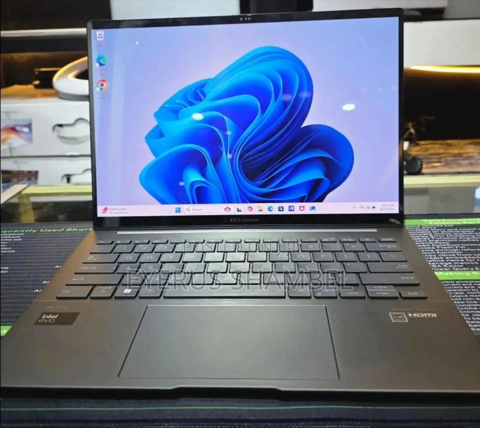 New Laptop Asus ZenBook UX32A 8GB Intel Core Ultra 5 SSD 512GB